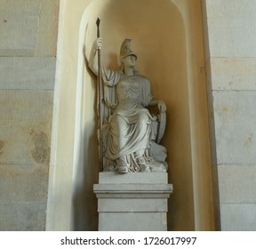 Germany, Berlin, Brandenburg Gate, Minerva Statue