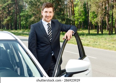 63,548 Man Standing The Car Images, Stock Photos & Vectors | Shutterstock