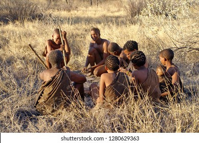 GHANZI, BOTSWANA - CIRCA SEPTEMBER 2012: Khoisan People In The Bush