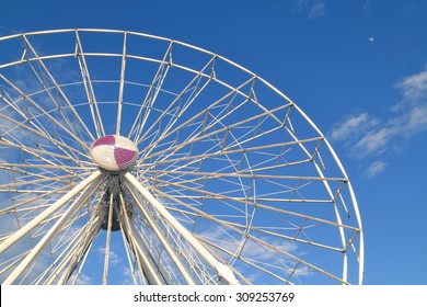 Giant Ferris Wheel Structure Under Construction Stock Photo 309253769 