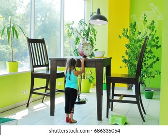 Giant Furniture. Huge Chair And Table In The Interior Of The Apartment