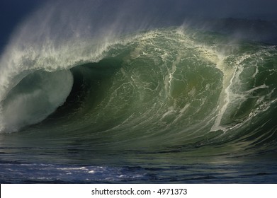 Giant Wave