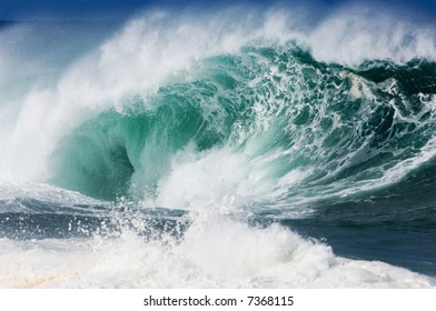 Giant Wave