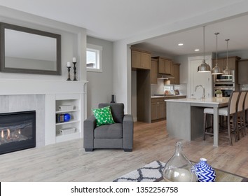 Imagenes Fotos De Stock Y Vectores Sobre Interior Vivienda