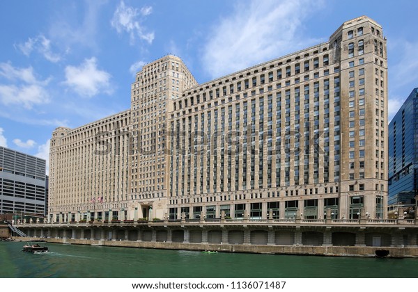 Gigantic Art Deco Style Merchandise Mart Stock Photo 1136071487 ...