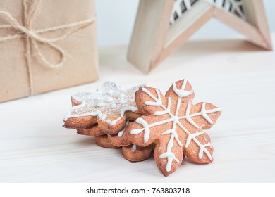 Ginger cookies scandinavian style christmas. Star and gift box