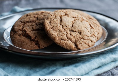 Ginger Molasses Cookies With Crackly Top