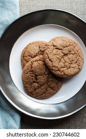 Ginger Molasses Cookies With Crackly Top