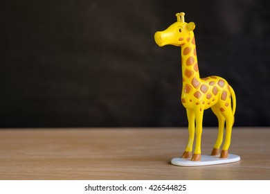 Giraffe Toy Model.