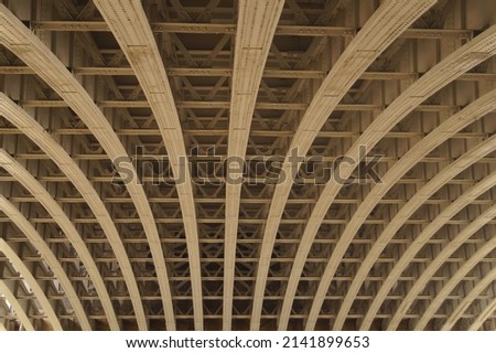 girders of the bridge over the Thames in London