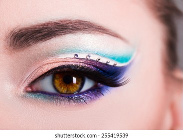 girl - Shutterstock ID 255419539