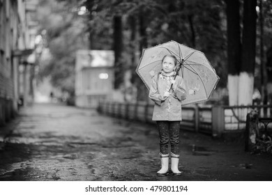 Girl 6 Years Old Spring Rain