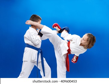 Girl Beats Kick Arm Boy Beats Stock Photo 409600453 | Shutterstock