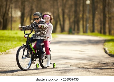 cycle boy and girl