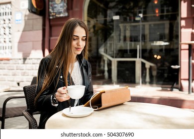 28,497 Coffe Shop Stock Photos, Images & Photography | Shutterstock