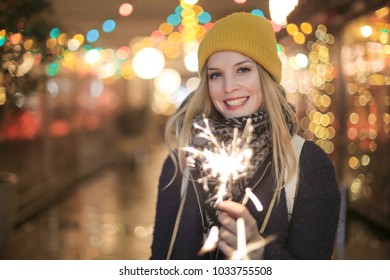 25,482 Fireworks women Images, Stock Photos & Vectors | Shutterstock