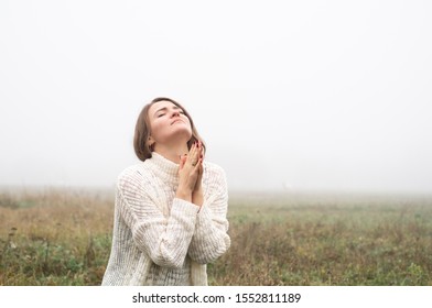 4,095 On knees praying Images, Stock Photos & Vectors | Shutterstock