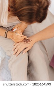 Girl Draws Mehendi, Henna Cone

