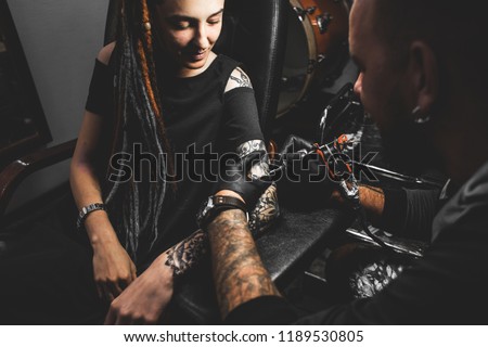 Girl Dreadlocks Tattoo Parlor Master Creates Stock Photo