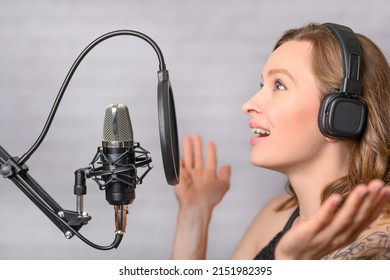 14,835 Microphone and book Images, Stock Photos & Vectors | Shutterstock