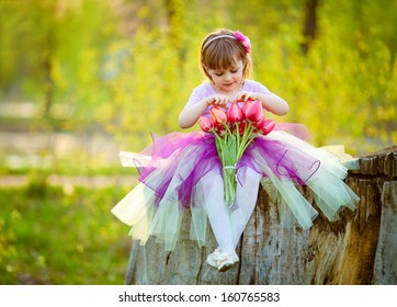 Girl Holding Flowers Images Stock Photos Vectors Shutterstock