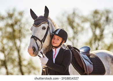 61,251 Horse Rider Woman Images, Stock Photos & Vectors | Shutterstock
