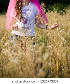 Girl On The Nature In Veil Hen Night