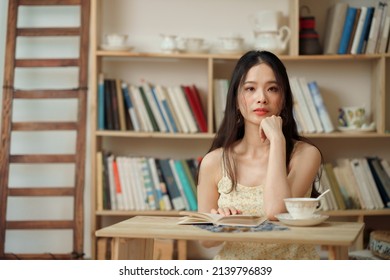 447,067 Korean girl Images, Stock Photos & Vectors | Shutterstock