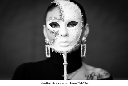 girl with white venetian mask