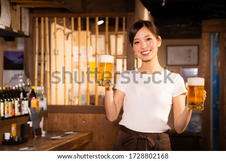 A girl who works part-time in a tavern