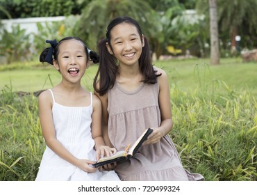 girls doing bible study