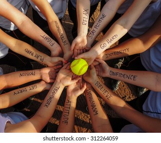           Girls Fastpitch  Softball Team  Motivational  Huddle