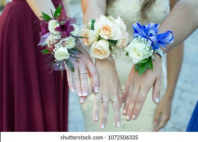 flowers for wrist for prom