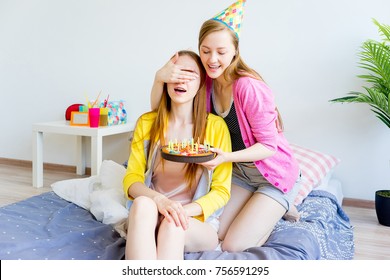 Youg lesbo seksiä