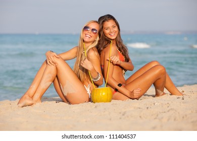 Young Girls Nu Beach