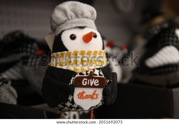 Give\
thanks penguin for thanksgiving, Kelowna, BC,\
Canada