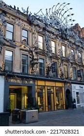 Glasgow, Scotland (UK) - March 21 2016: Facade Of Princes Square Shopping Centre On Buchanan Street