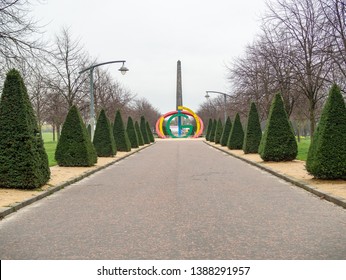 Glasgow, United Kingdom - April 6, 2019: 2014 Commonwealth Games Statue Is Located In Glasgow Green.