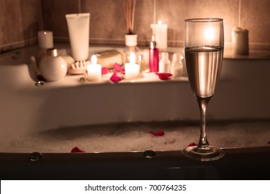 Glass Bathing Tub Images Stock Photos Vectors Shutterstock