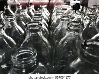 6,867 Empty glass vials Images, Stock Photos & Vectors | Shutterstock