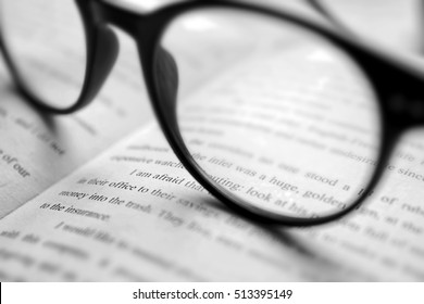 46,289 Opening Book Close Up Images, Stock Photos & Vectors | Shutterstock