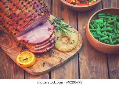 Glazed Holiday Ham 