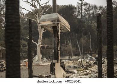 GLEN ELLEN, CALIFORNIA/ USA - OCT 16, 2017: The Remains Of A Home In A Sonoma County Neighborhood. Fires In California Have Burned Over 220,000 Acres And Destroyed 5700 Structures.