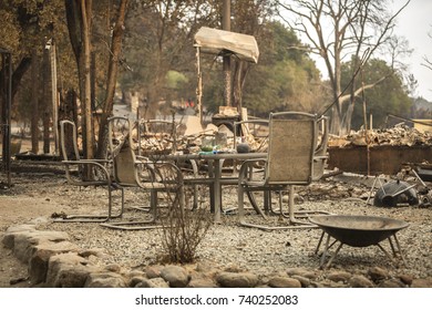 GLEN ELLEN, CALIFORNIA/ USA - OCT 16, 2017: The Remains Of A Home In A Sonoma County Neighborhood. Fires In California Have Burned Over 220,000 Acres And Destroyed 5700 Structures.