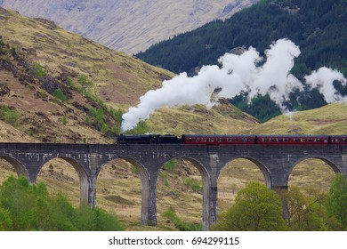 Glenfinnan Viaduct, Scotland.