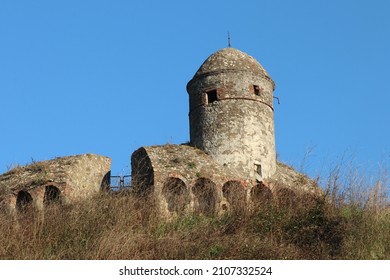 Glimpse of medieval Italian fortress, called "Fortezza di Castruccio Castracani".