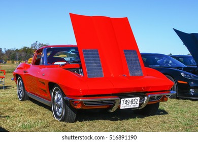 Bilder Stockfotos Und Vektorgrafiken Chevrolet Corvette