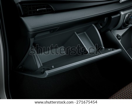 glove compartment of cars 
