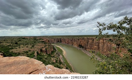 Gnadikota_fort Great Canyon Of India