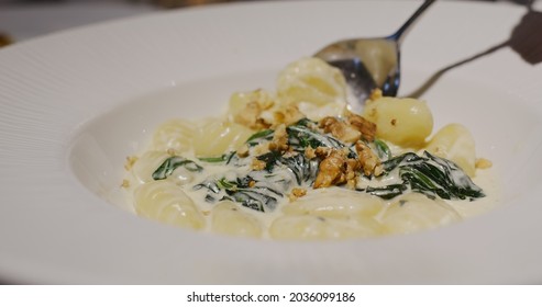 Gnocchi With Creamy Gorgonzola Sauce